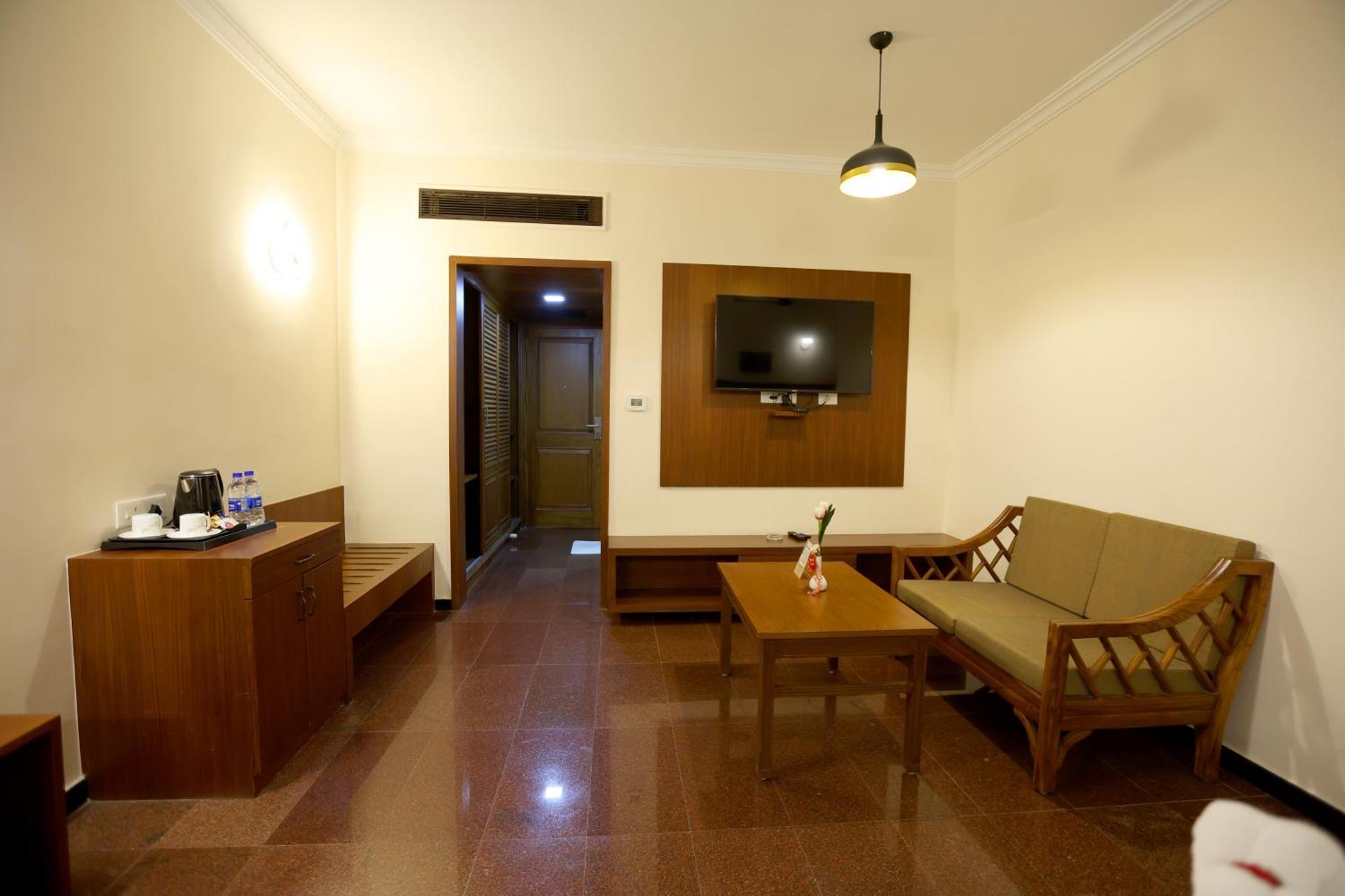 Hotel Breeze Residency Tiruchirappalli Exteriér fotografie